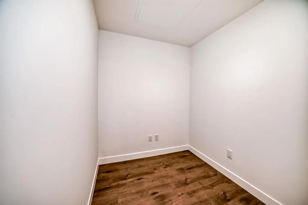 395 Skyview Parkway NE, #2520