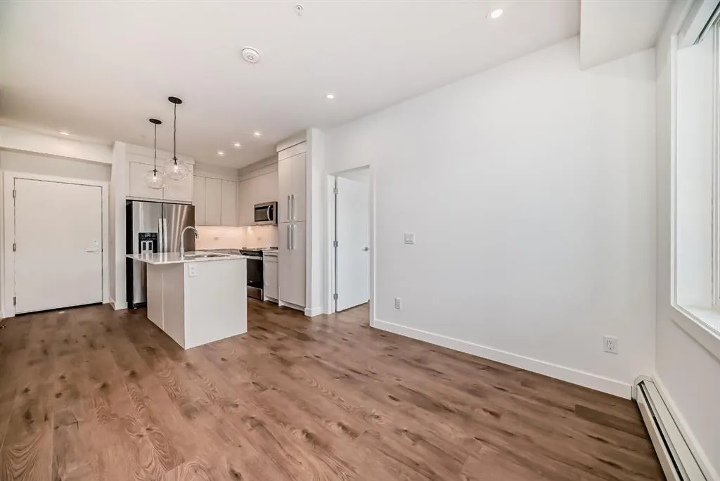 395 Skyview Parkway NE, #2520