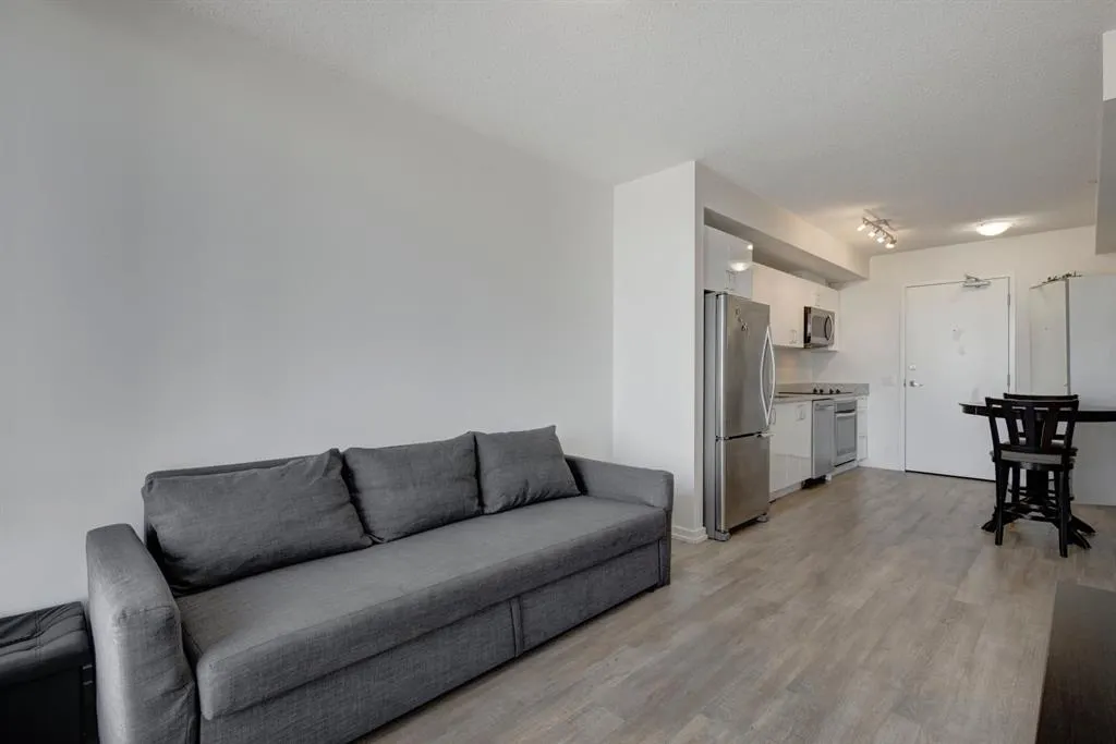 450 8 Avenue SE, #1407