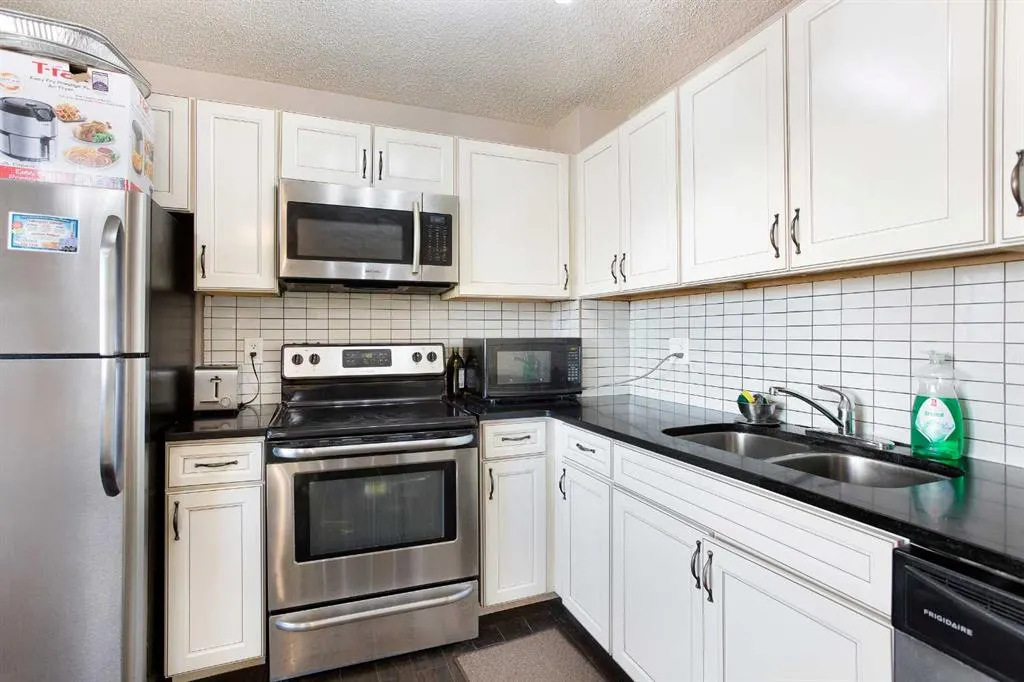 20 Falbury Crescent NE, #171