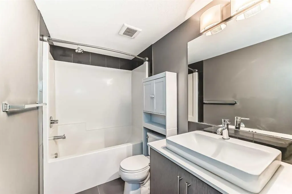 302 Skyview Ranch Drive NE, #5104