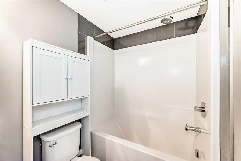 302 Skyview Ranch Drive NE, #5104
