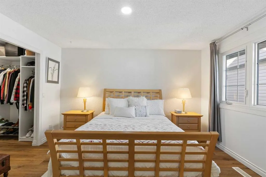 448 Strathcona Drive SW, #33