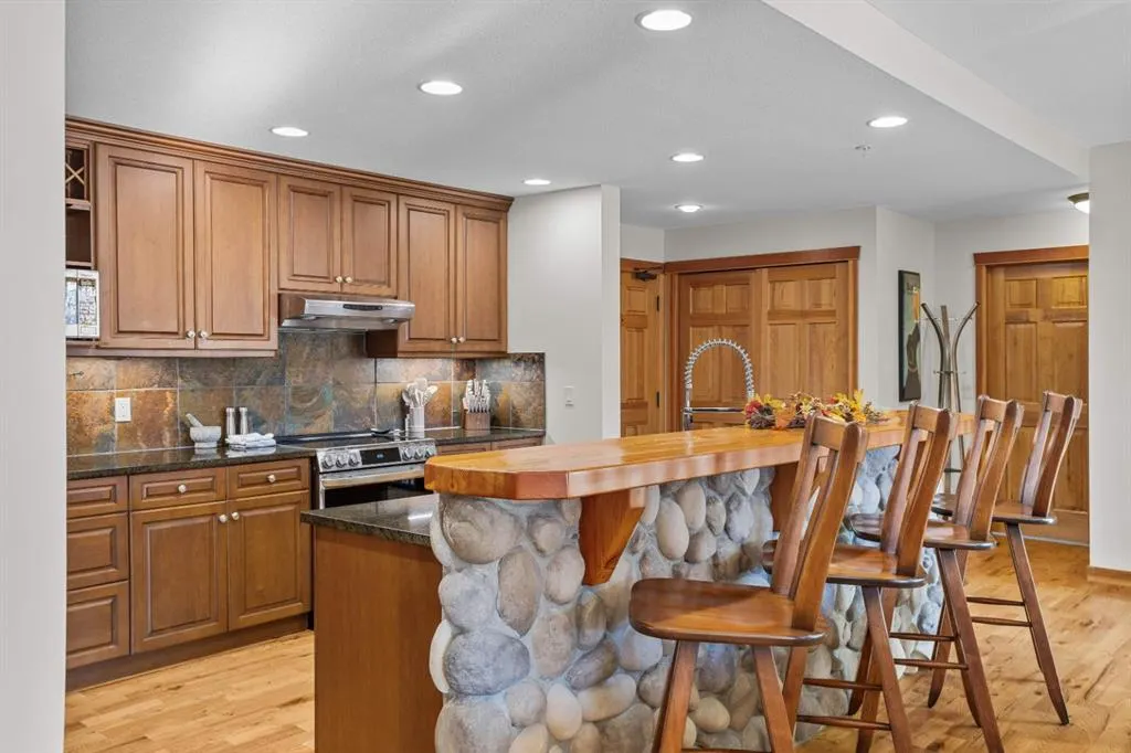 104 Armstrong Place, #124