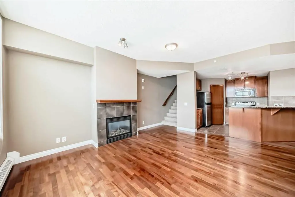 990 Centre Avenue NE, #108