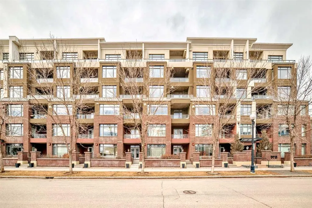 990 Centre Avenue NE, #108