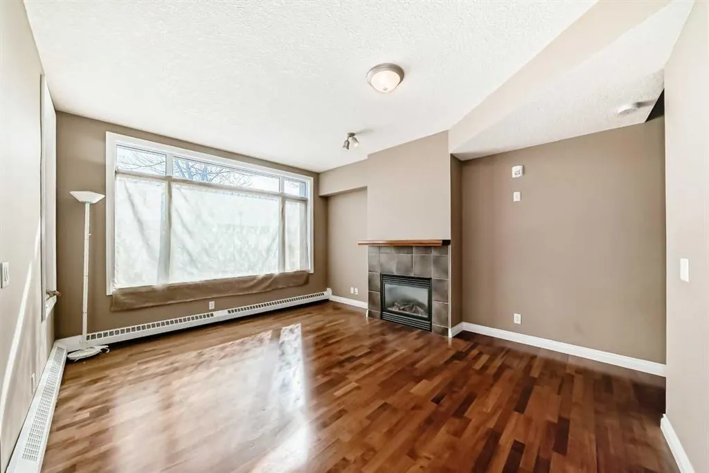 990 Centre Avenue NE, #108