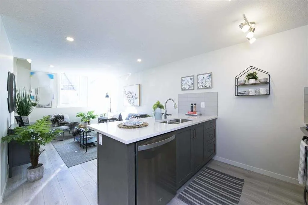 40 Livingston Parade NE, #212