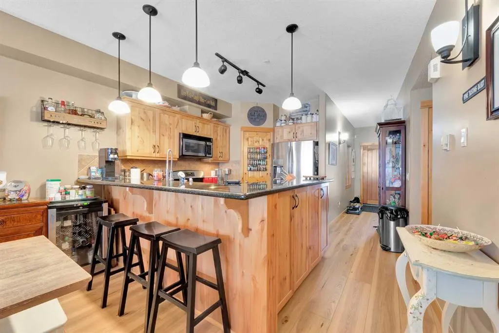107 Armstrong Place, #612