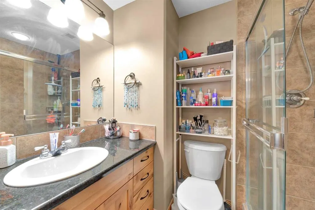 107 Armstrong Place, #612