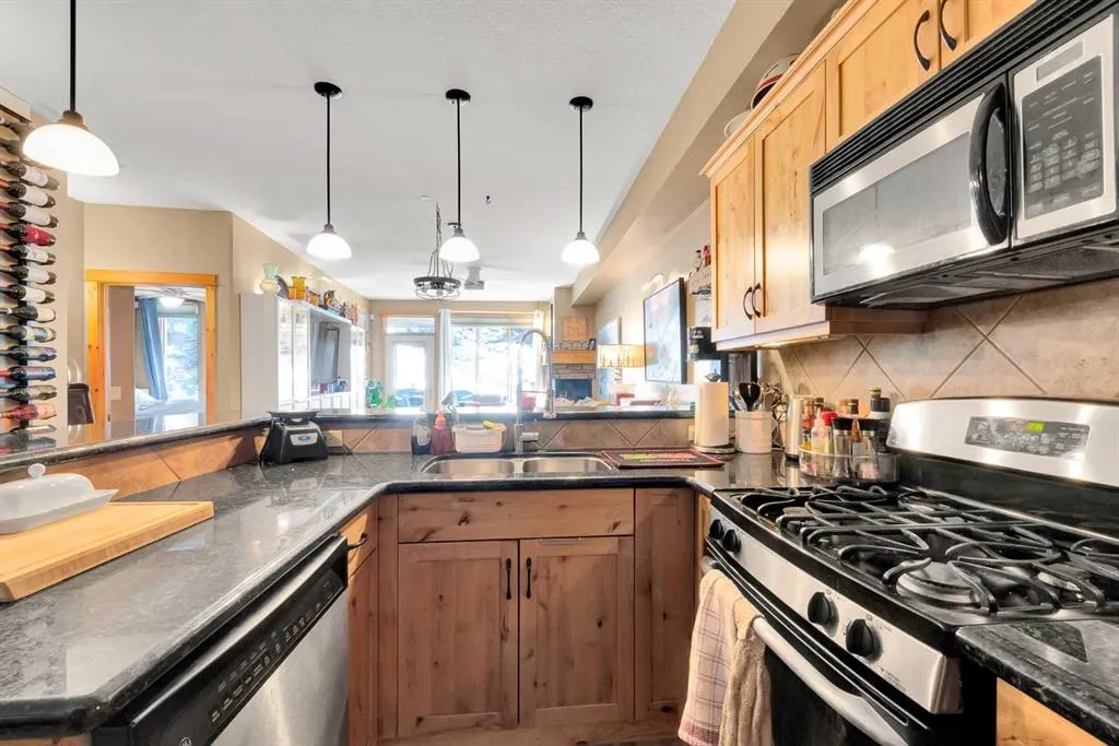 107 Armstrong Place, #612