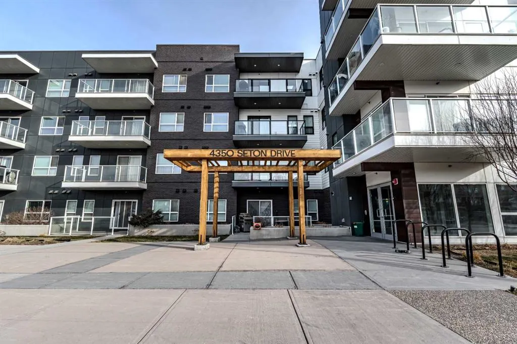 4350 Seton Drive SE, #401