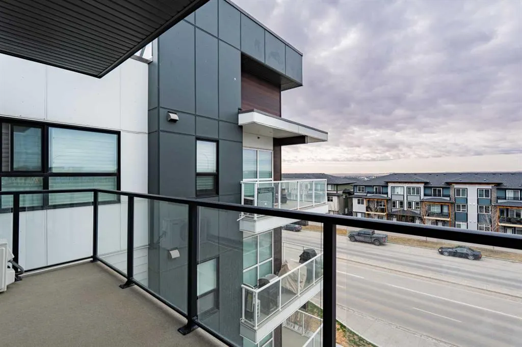 4350 Seton Drive SE, #401