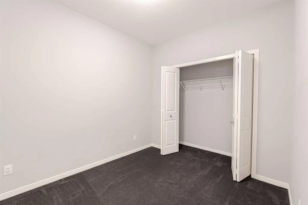 4350 Seton Drive SE, #401