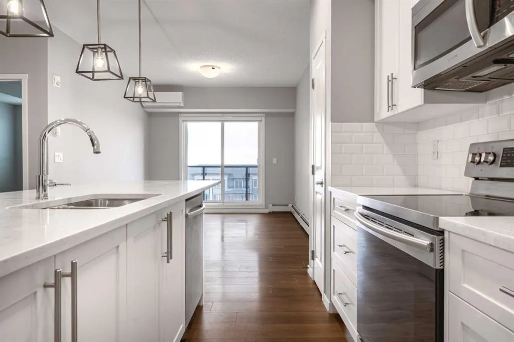 4350 Seton Drive SE, #401