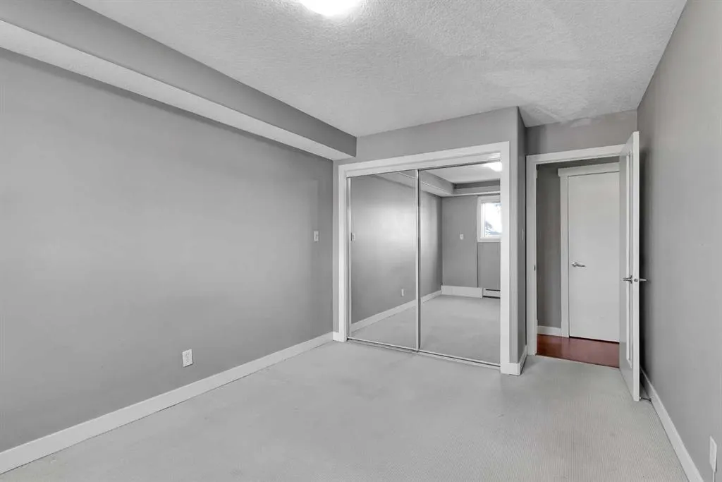 931 2 Avenue NW, #302