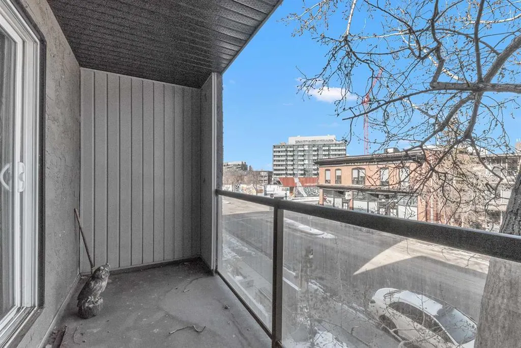 931 2 Avenue NW, #302