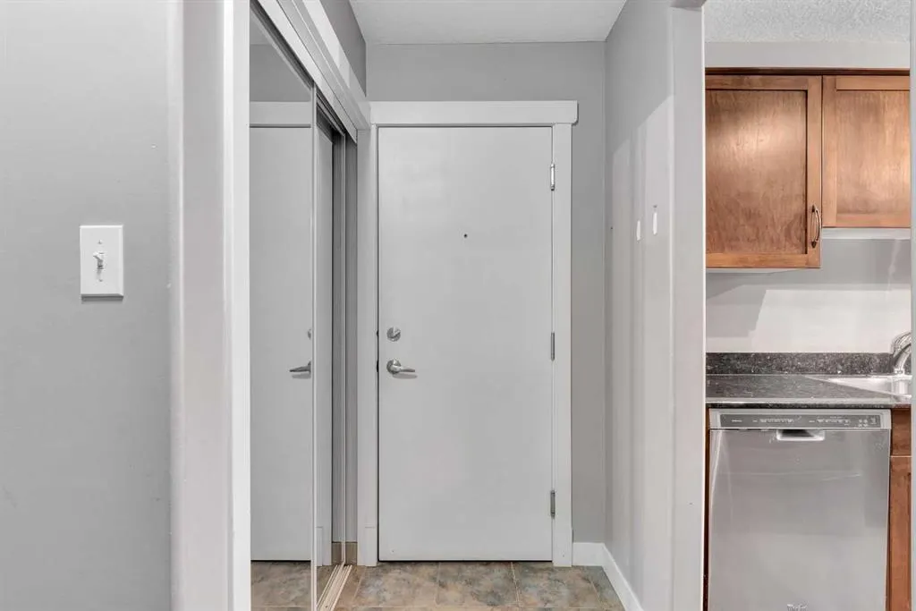 931 2 Avenue NW, #302