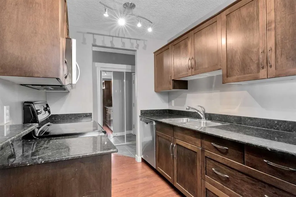 931 2 Avenue NW, #302