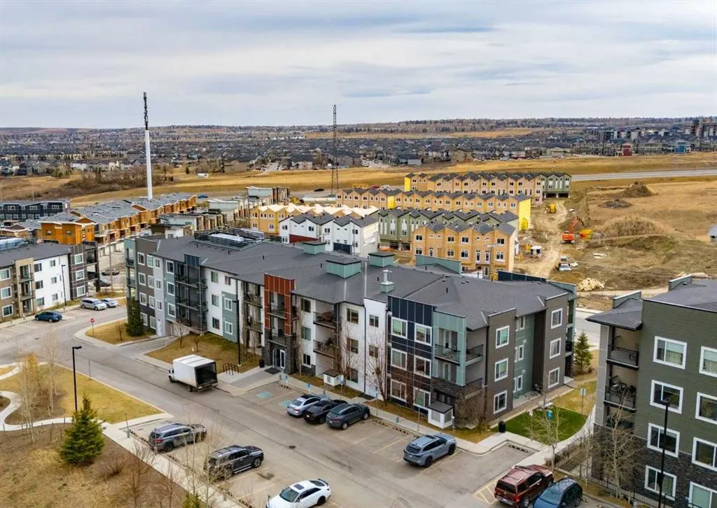 12 Sage Hill Terrace NW, #209