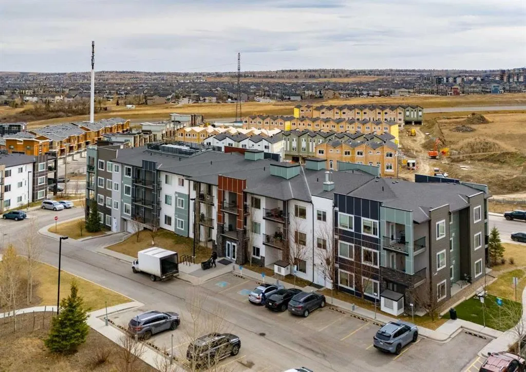 12 Sage Hill Terrace NW, #209