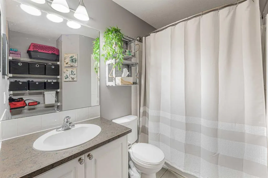 1000 Applevillage Court SE, #207