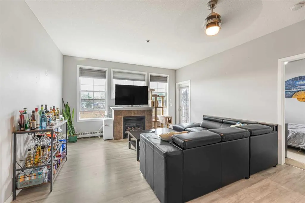 1000 Applevillage Court SE, #207