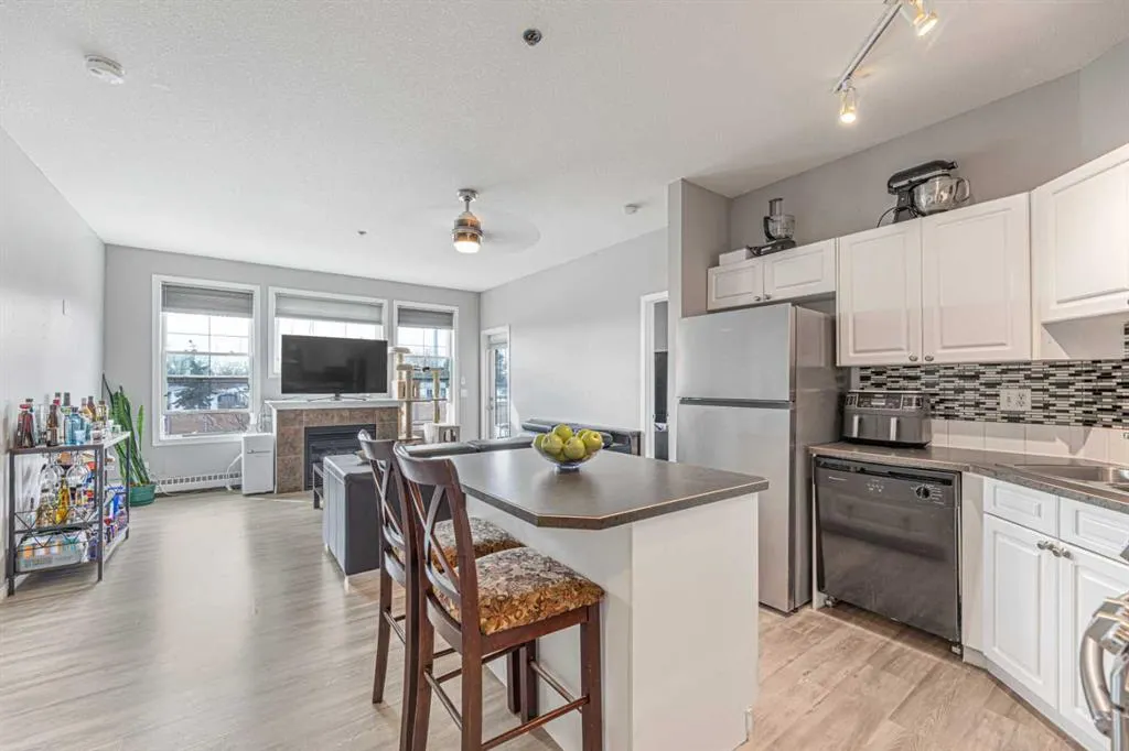1000 Applevillage Court SE, #207