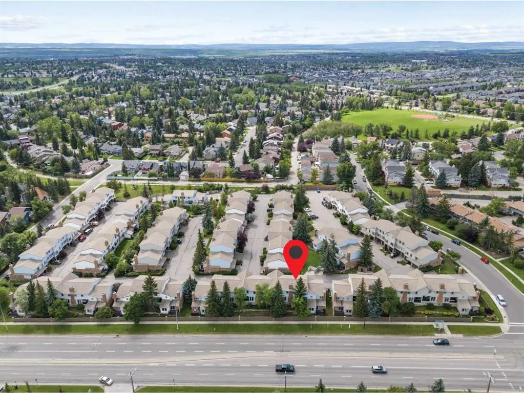 22 Coachway Gardens SW
