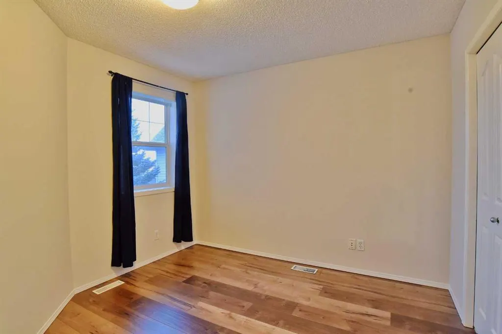 133 Panamount Court NW