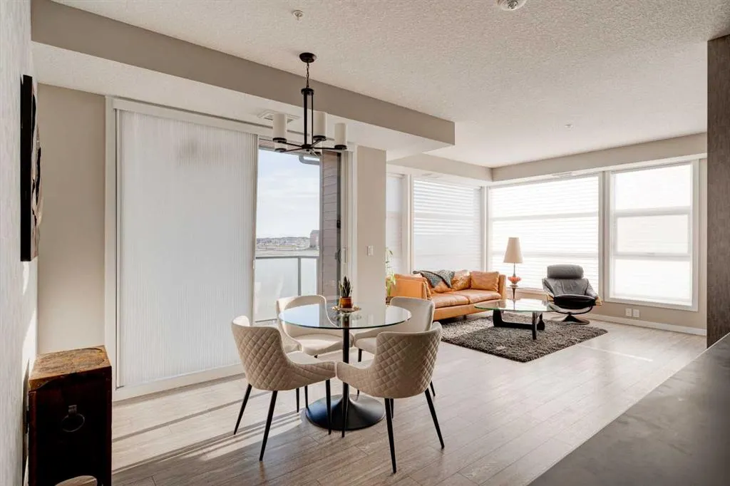 122 Mahogany Centre SE, #401