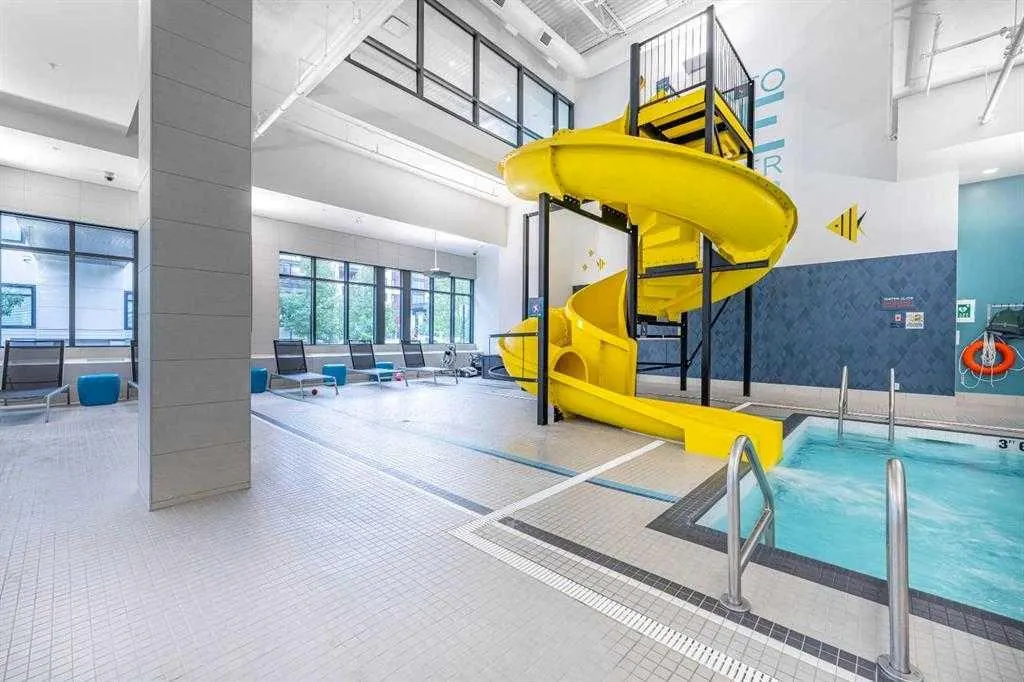 122 Mahogany Centre SE, #401