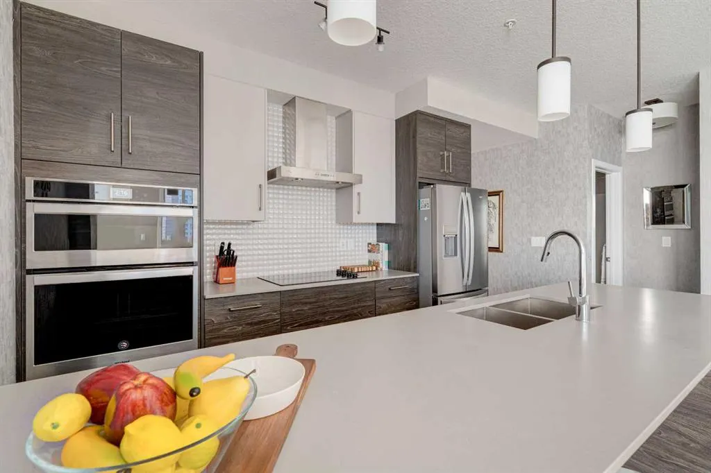 122 Mahogany Centre SE, #401