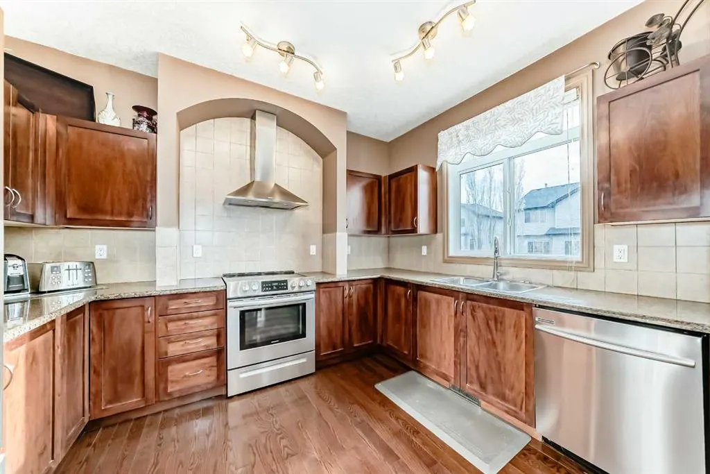 102 West Creek Mews