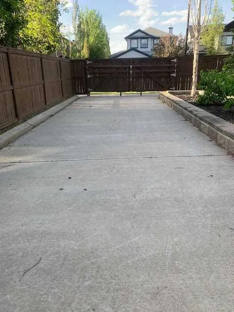 102 West Creek Mews