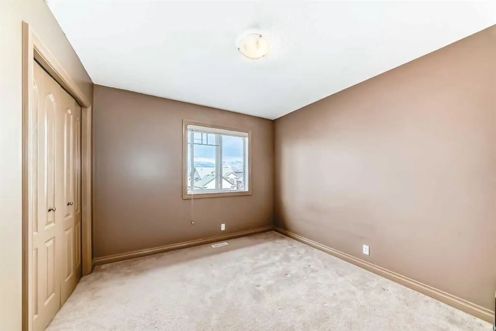 102 West Creek Mews