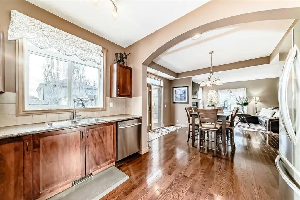 102 West Creek Mews