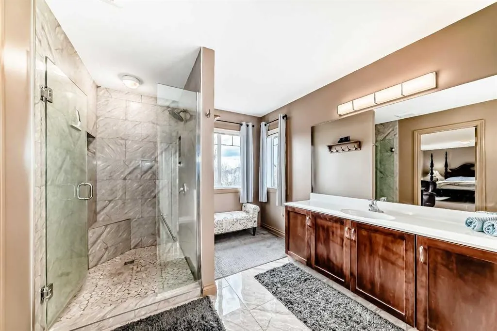 102 West Creek Mews