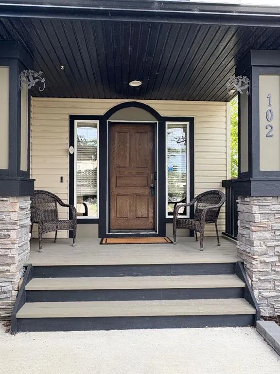102 West Creek Mews