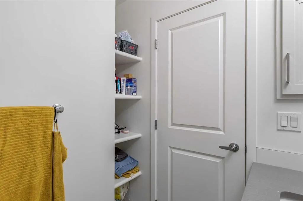 30 Mahogany Mews SE, #211