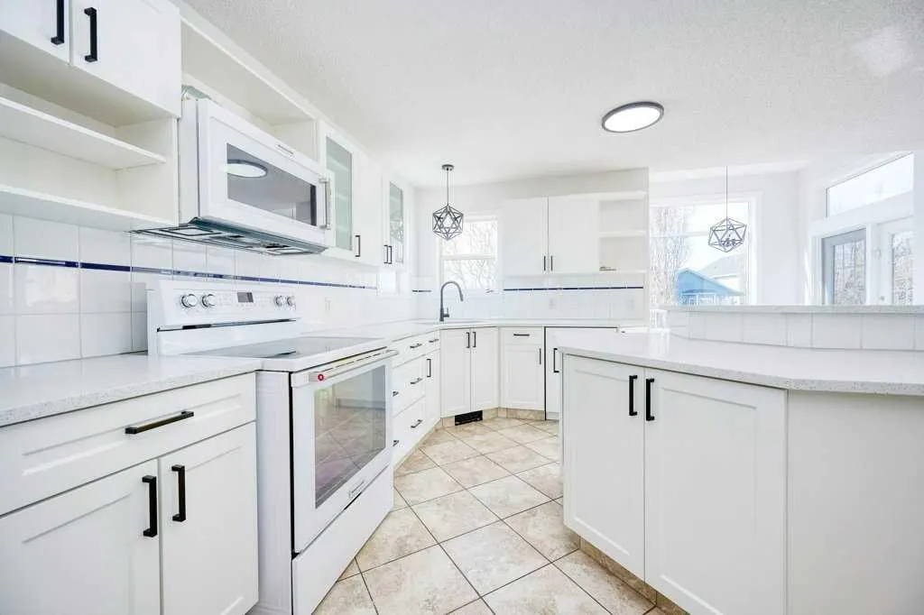 140 Arbour Butte Road NW