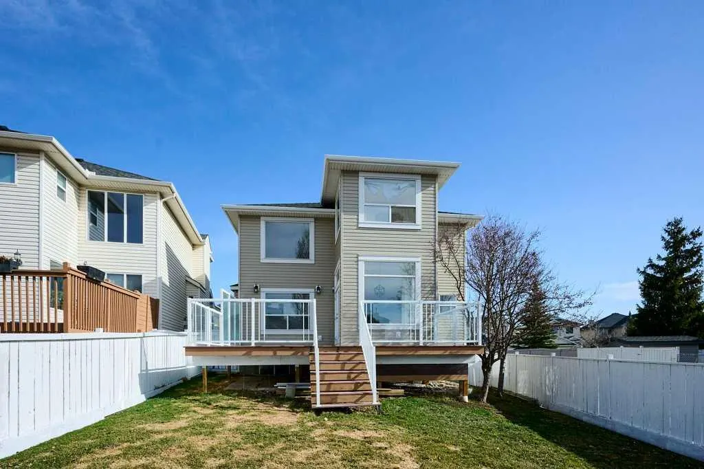 140 Arbour Butte Road NW
