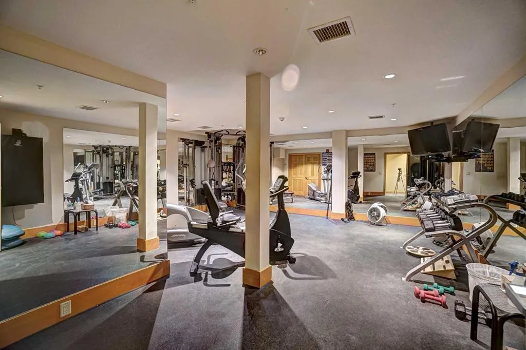 505 Spring Creek Drive, #111