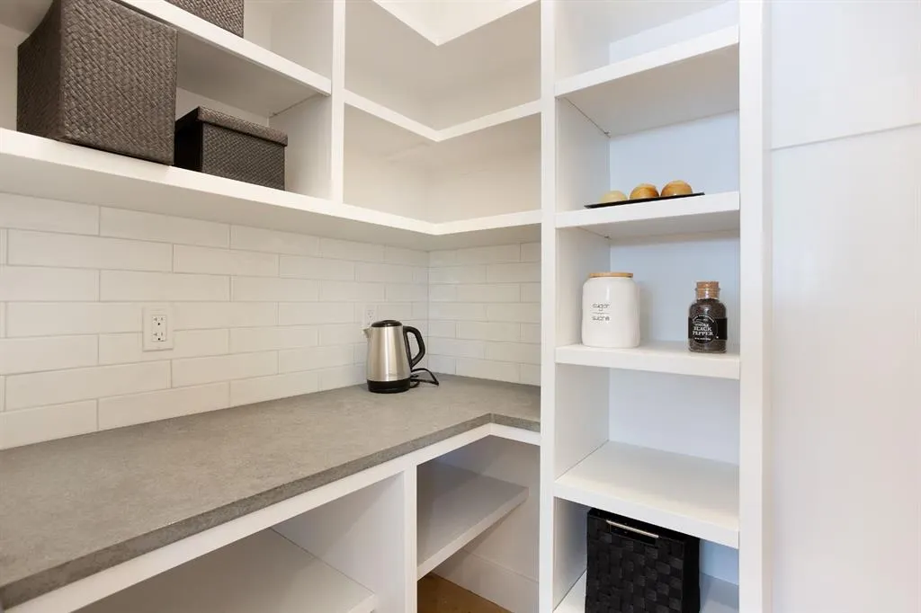 617 4th Street, #2(SE)