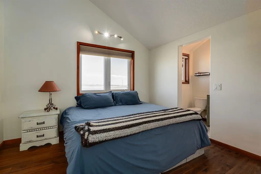 610205 112 Street W
