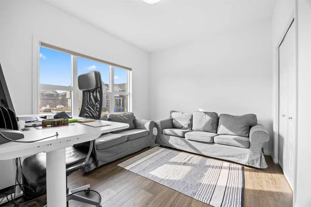 228 Homestead Drive NE
