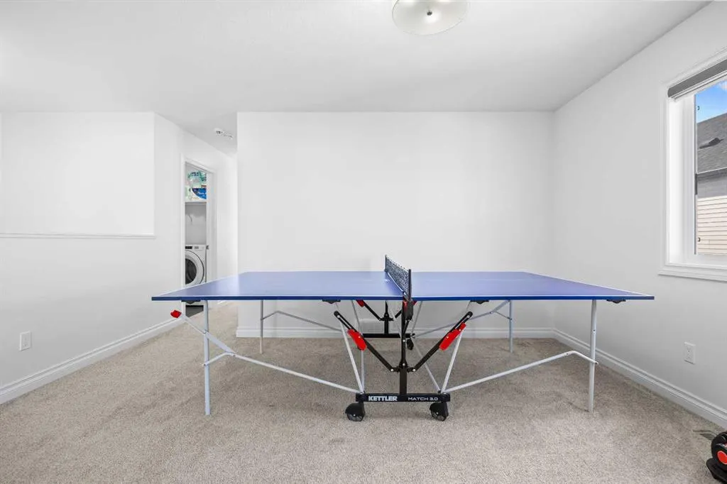 228 Homestead Drive NE