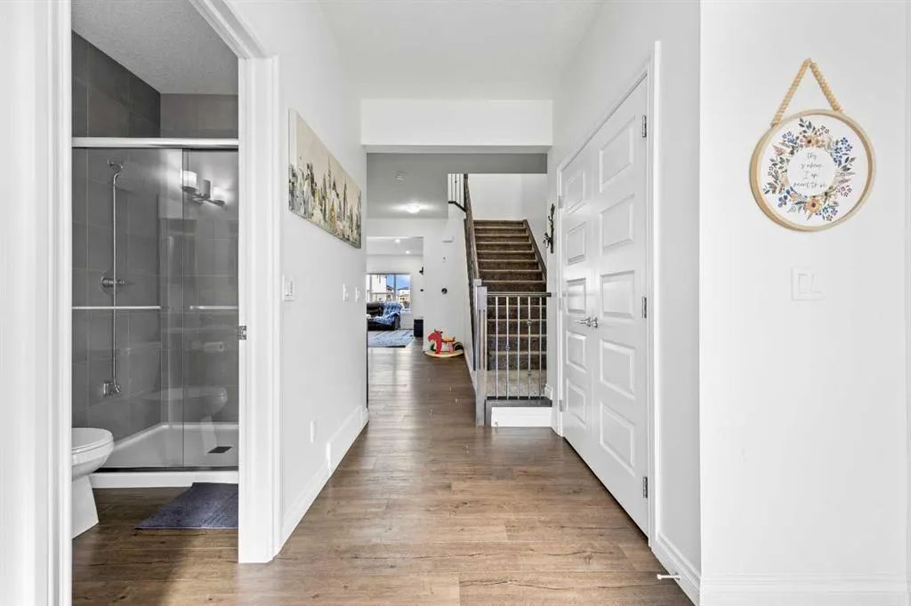 228 Homestead Drive NE