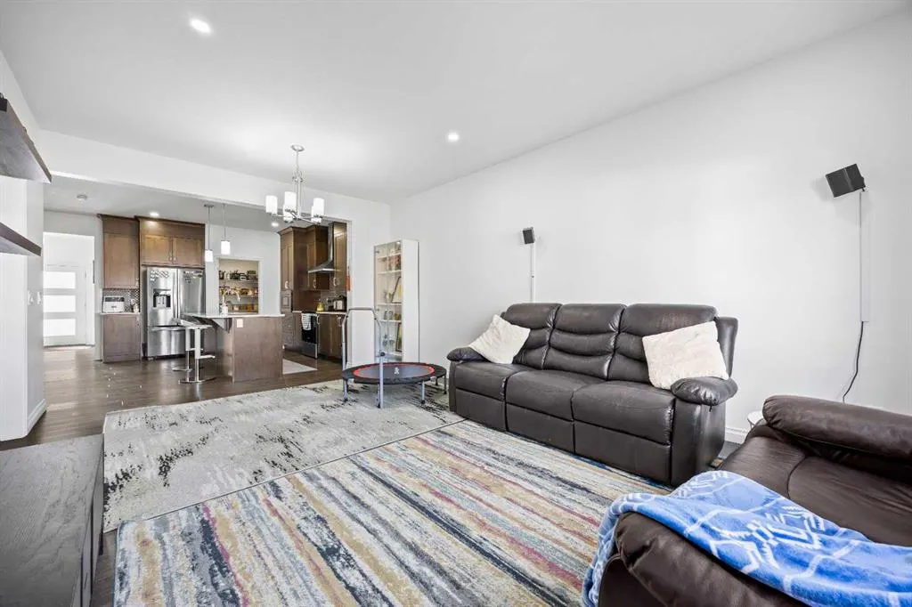 228 Homestead Drive NE