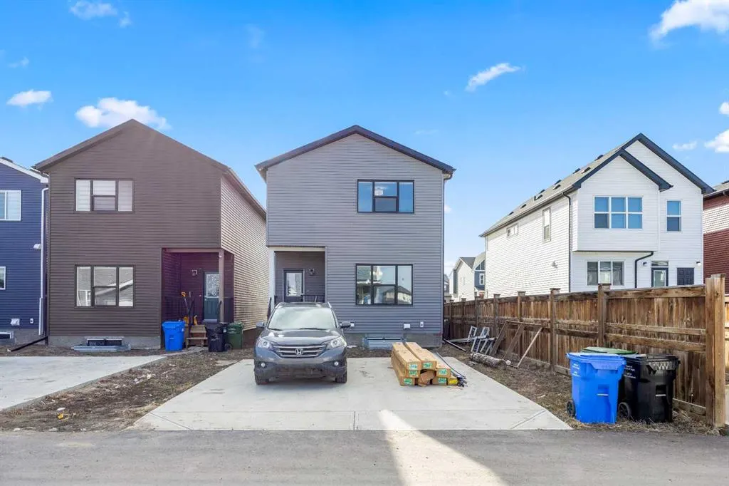 228 Homestead Drive NE